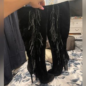 Black velvet fringe boot